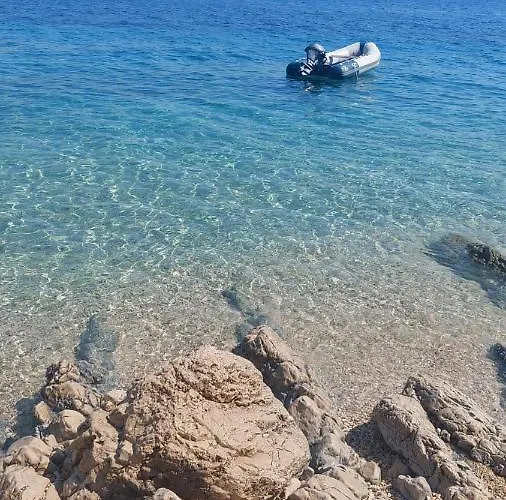 少女公寓 * 特罗吉尔